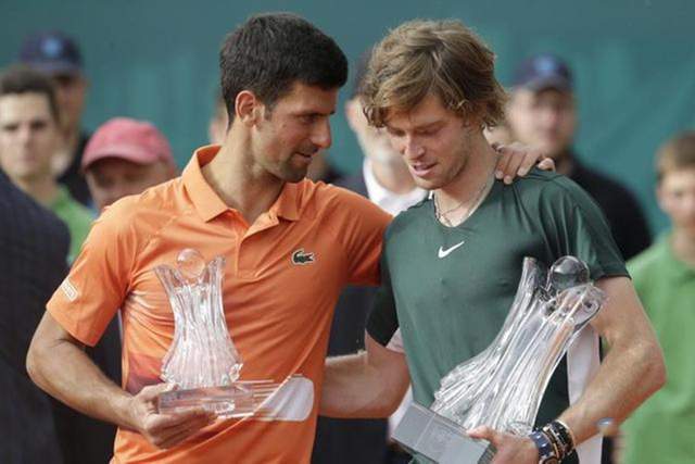 帮助球队在 帮助球队在