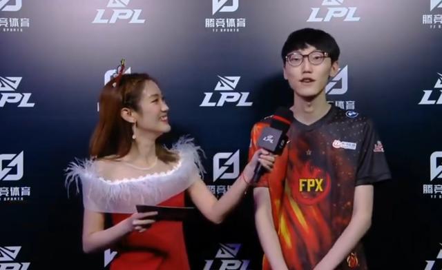 视频丨郑钦文：伤势有影响 但临场发挥不好是失利主要原因央视新闻客户端.